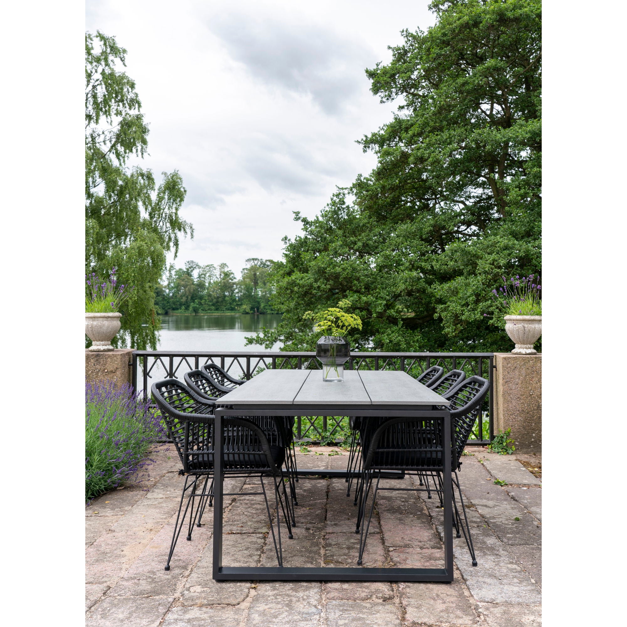 Denver Esstisch – 210×100 cm, Nonwood (PE) grau & Aluminium schwarz