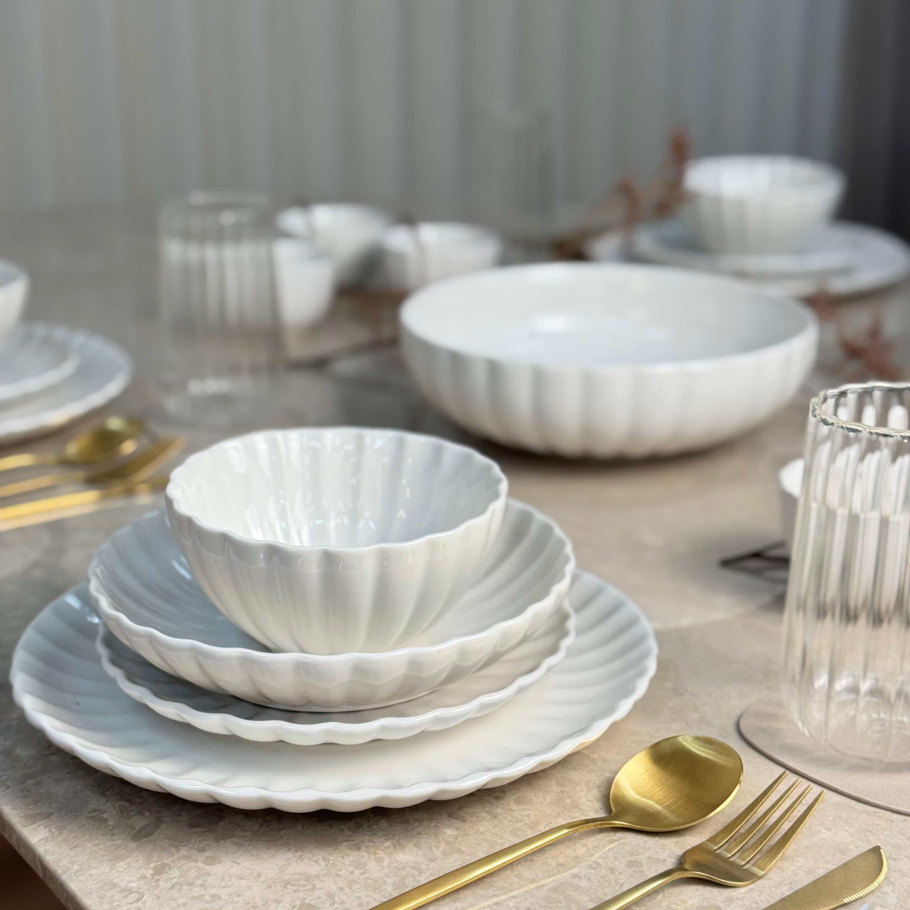 Daisy Geschirr Kollektion – Modernes Tafelservice, Müslischalen & Serviersets – HOMEIDEA